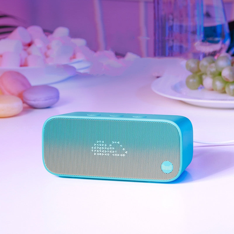 Elf sugar cube artificial intelligence speaker - Opulencia #